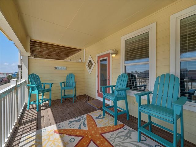 1833 S 11th St F2, Port Aransas, TX 78373