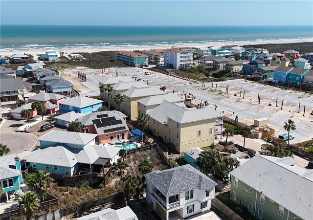 1833 S 11th St F2, Port Aransas, TX 78373