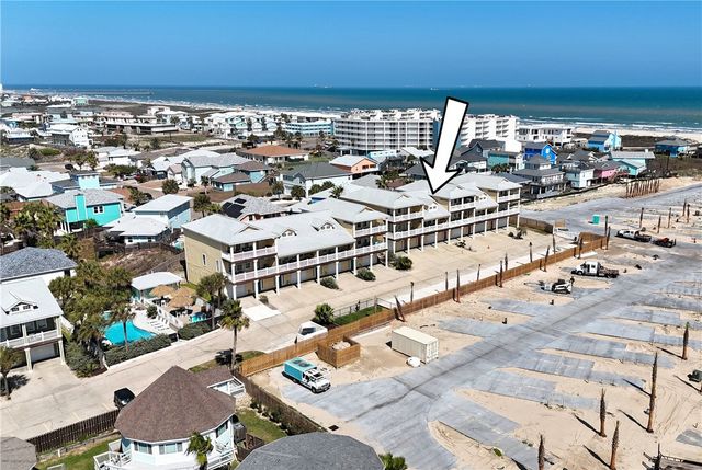 1833 S 11th St F2, Port Aransas, TX 78373