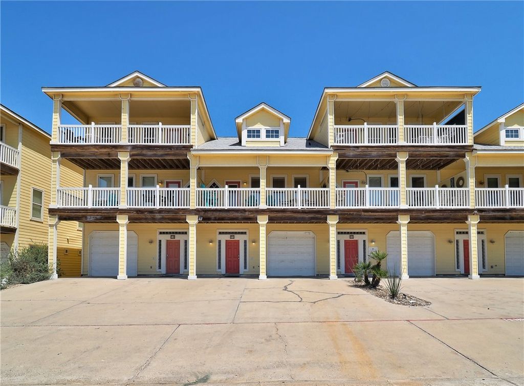 1833 S 11th St F2, Port Aransas, TX 78373