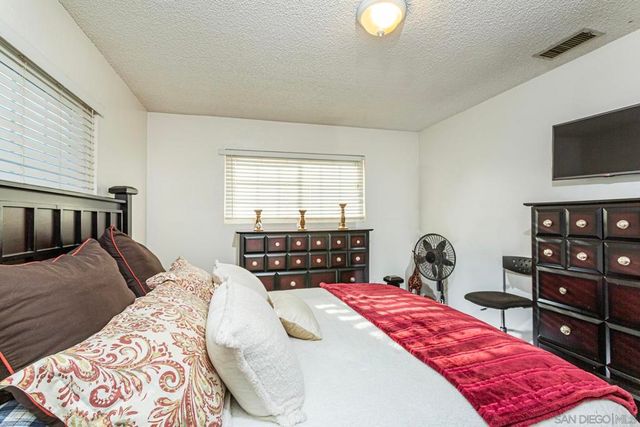 166 Via De Laurencio, Chula Vista, CA 91910