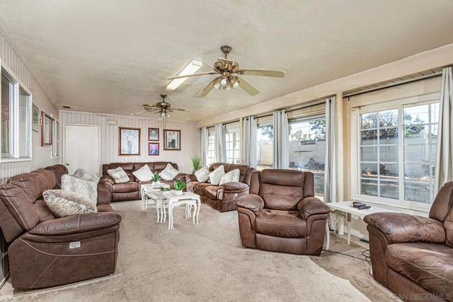 166 Via De Laurencio, Chula Vista, CA 91910