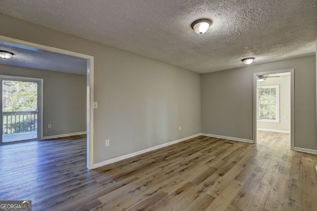 201 Dundee Lake Road, Griffin, GA 30223