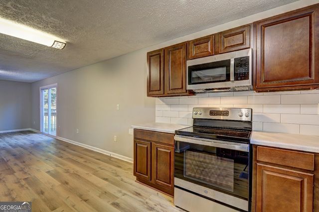 201 Dundee Lake Road, Griffin, GA 30223