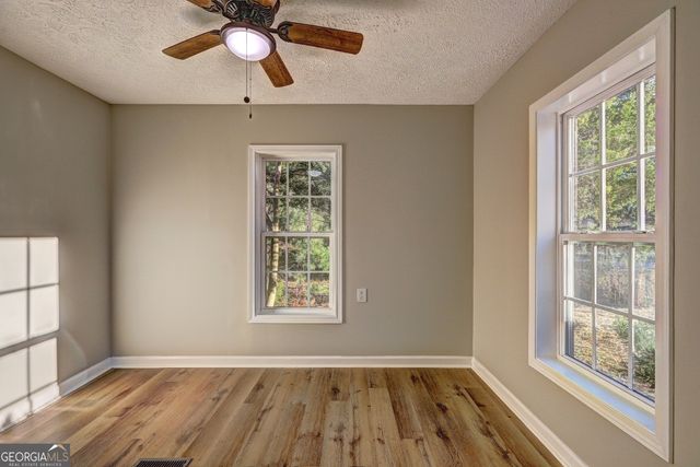 201 Dundee Lake Road, Griffin, GA 30223