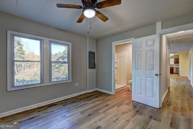 201 Dundee Lake Road, Griffin, GA 30223