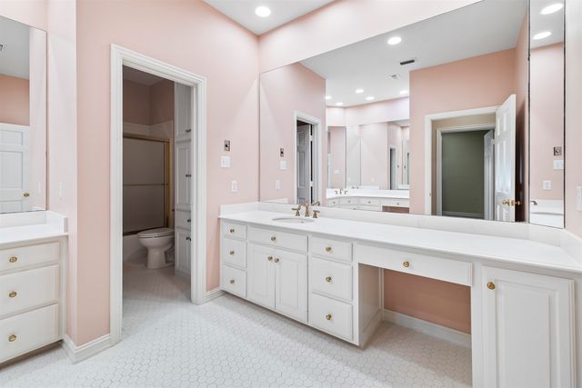 1204 Secluded Ln, Longview, TX 75604