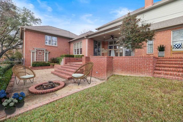 1204 Secluded Ln, Longview, TX 75604