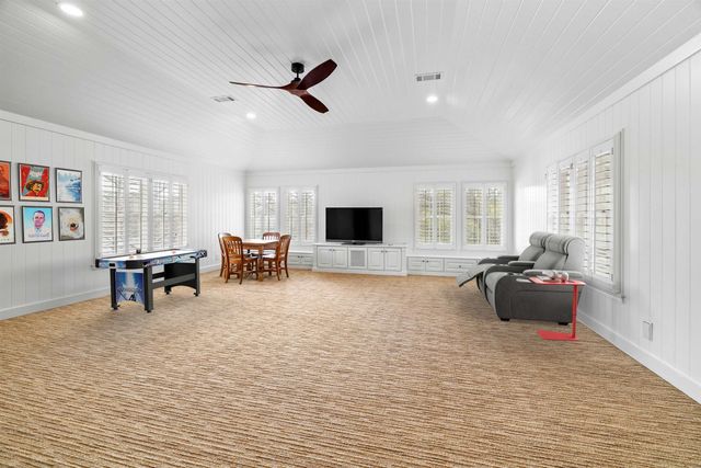 1204 Secluded Ln, Longview, TX 75604