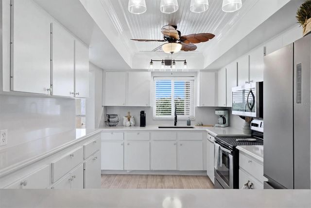 3446 LAKE BAYSHORE DRIVE 416, Bradenton, FL 34205