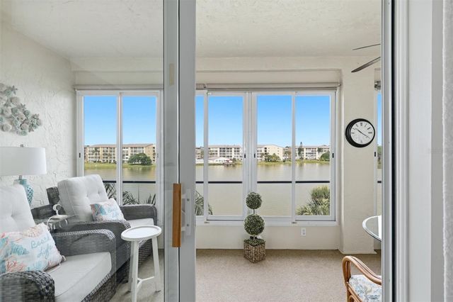 3446 LAKE BAYSHORE DRIVE 416, Bradenton, FL 34205