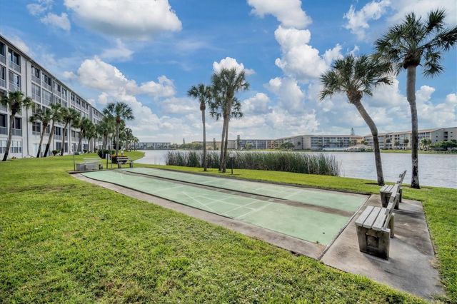 3446 LAKE BAYSHORE DRIVE 416, Bradenton, FL 34205