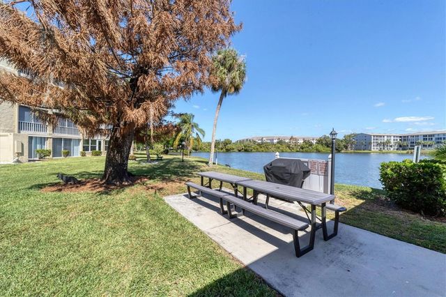 3446 LAKE BAYSHORE DRIVE 416, Bradenton, FL 34205