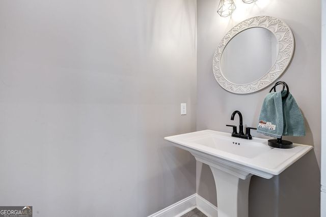 3790 Old Dixie S, Springfield, GA 31329