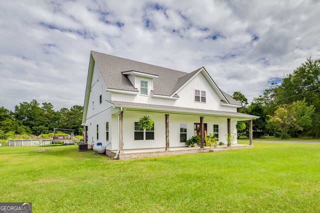 3790 Old Dixie S, Springfield, GA 31329