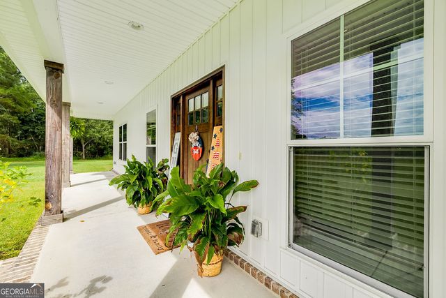 3790 Old Dixie S, Springfield, GA 31329