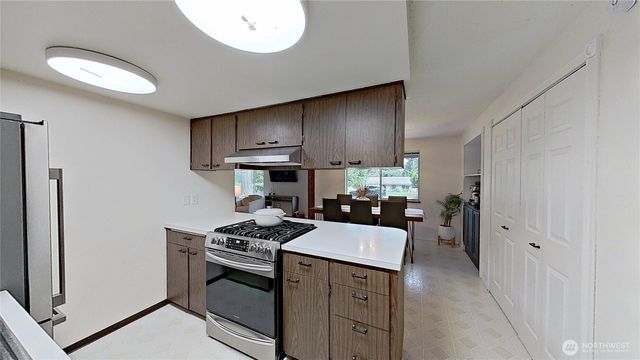 4114 64th Street Ct, Gig Harbor, WA 98335