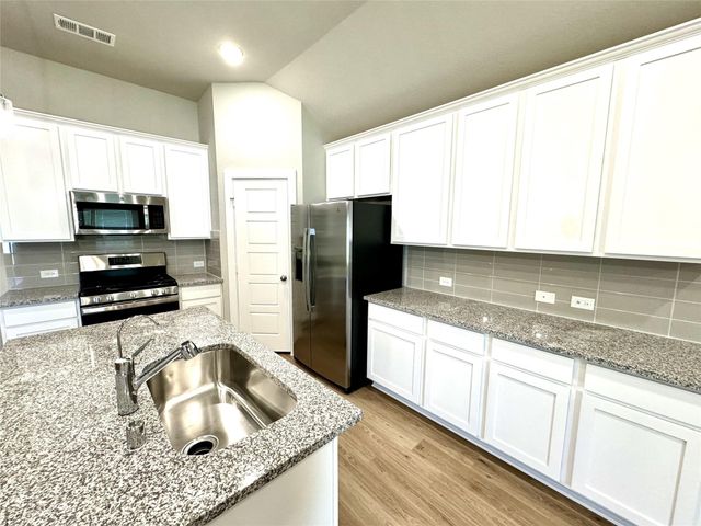 8615 Jetty Glen Drive, Cypress, TX 77433