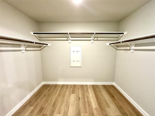 8615 Jetty Glen Drive, Cypress, TX 77433