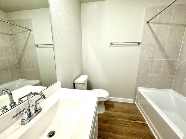 8615 Jetty Glen Drive, Cypress, TX 77433