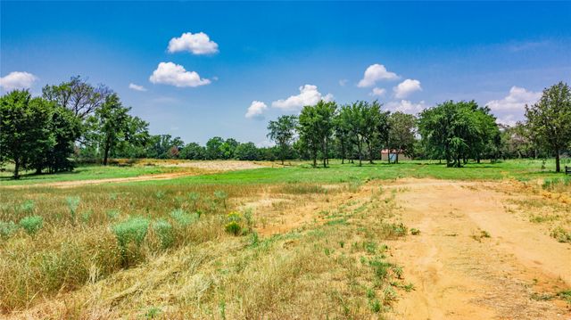 1789 Brumelow Road, Whitesboro, TX 76273