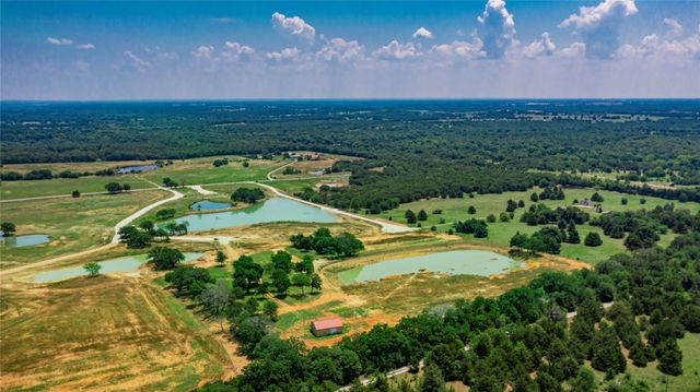 1789 Brumelow Road, Whitesboro, TX 76273