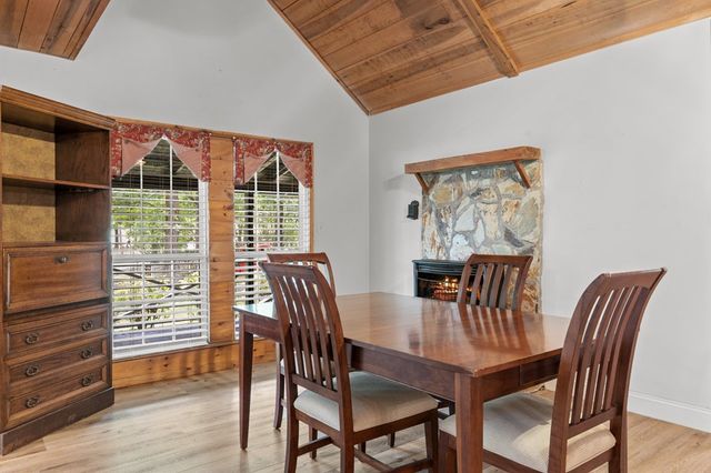 27 Medford Lane, Blairsville, GA 30512