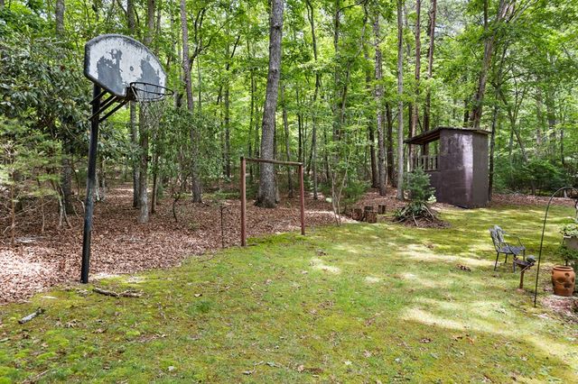 27 Medford Lane, Blairsville, GA 30512