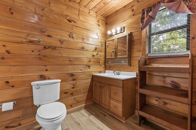 27 Medford Lane, Blairsville, GA 30512