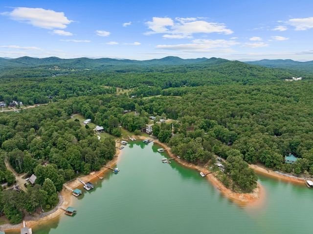 27 Medford Lane, Blairsville, GA 30512