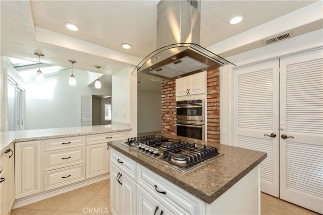 22625 Wood Shadow, Lake Forest, CA 92630