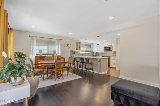 276 Beech Road, Newbury Park, CA 91320
