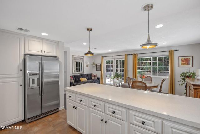 276 Beech Road, Newbury Park, CA 91320