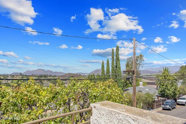 276 Beech Road, Newbury Park, CA 91320