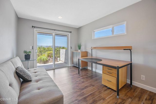 276 Beech Road, Newbury Park, CA 91320