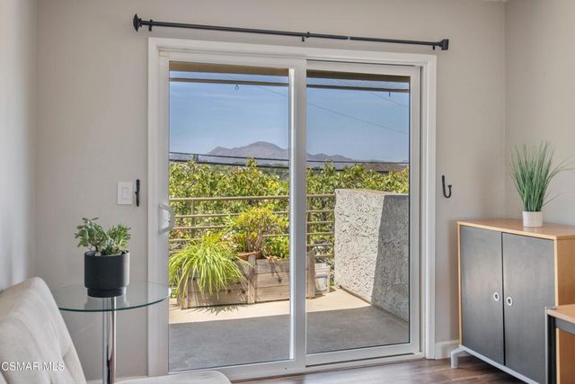 276 Beech Road, Newbury Park, CA 91320