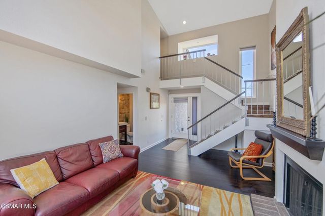 276 Beech Road, Newbury Park, CA 91320