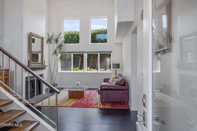 276 Beech Road, Newbury Park, CA 91320