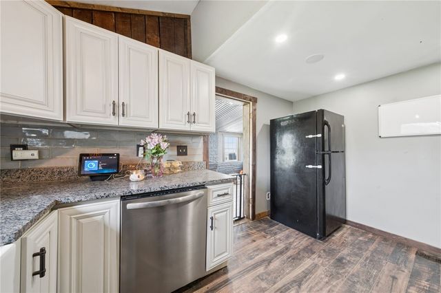 35 Bucey Rd, Hanover Twp, PA 15021