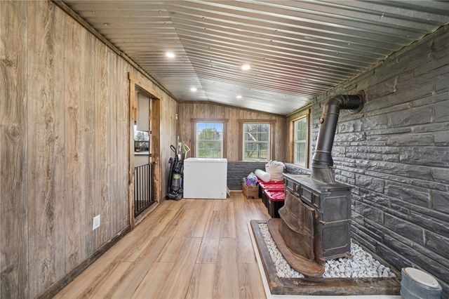 35 Bucey Rd, Hanover Twp, PA 15021
