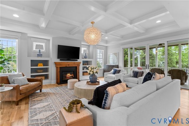 16107 Old Castle Rd, Midlothian, VA 23112