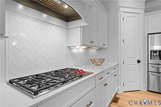 16107 Old Castle Rd, Midlothian, VA 23112