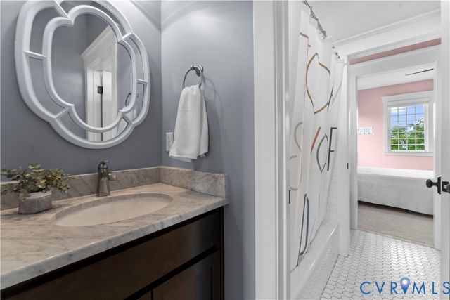 16107 Old Castle Rd, Midlothian, VA 23112