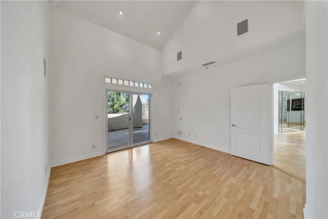 4477 Woodman Avenue 305, Sherman Oaks, CA 91423