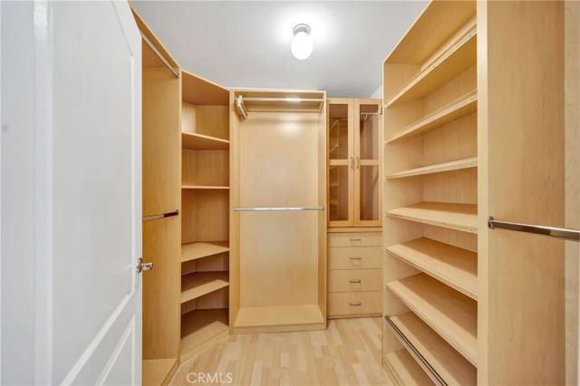 4477 Woodman Avenue 305, Sherman Oaks, CA 91423
