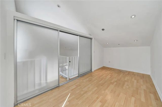 4477 Woodman Avenue 305, Sherman Oaks, CA 91423