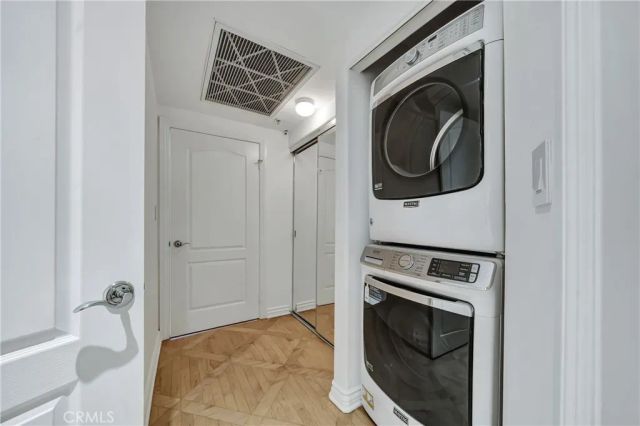 4477 Woodman Avenue 305, Sherman Oaks, CA 91423