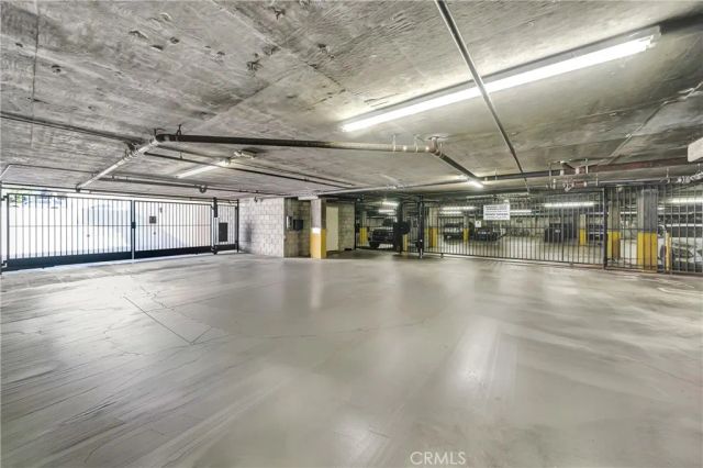 4477 Woodman Avenue 305, Sherman Oaks, CA 91423