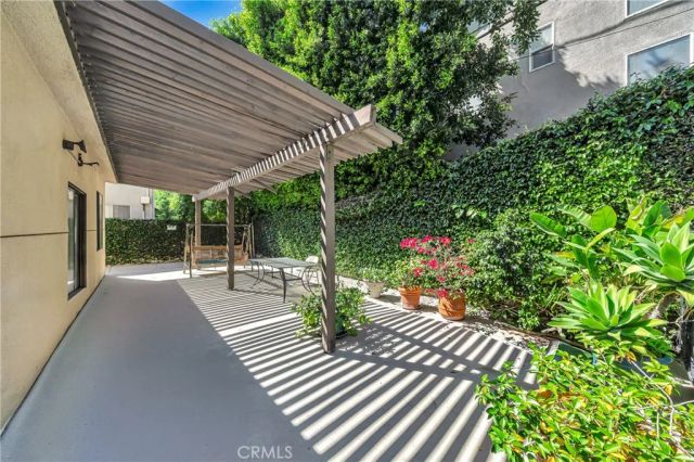 4477 Woodman Avenue 305, Sherman Oaks, CA 91423