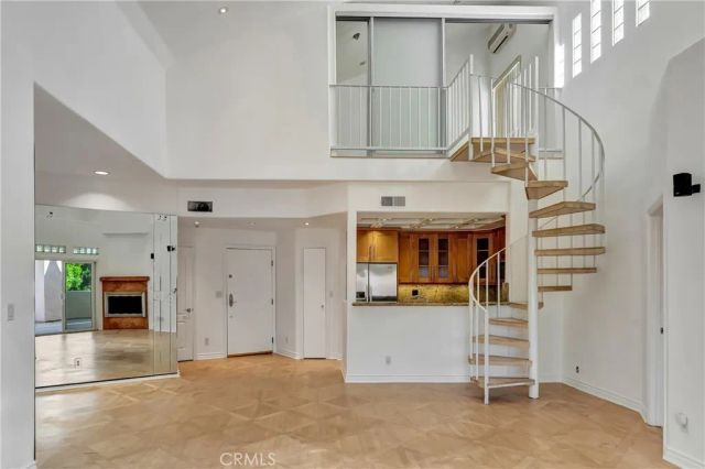 4477 Woodman Avenue 305, Sherman Oaks, CA 91423